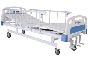 C3031-2-CAMA-HOSPITALARIA-MANUAL-3-MANIVELAS-CON-BASE-SEMISOLIDA